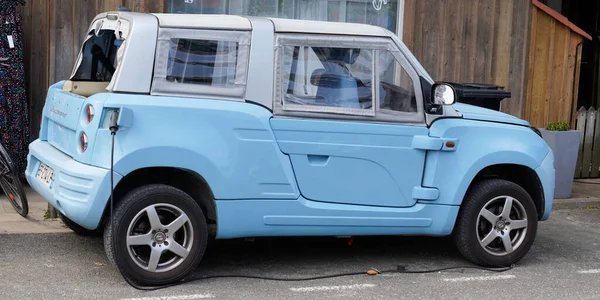 Bordeaux Aquitaine Frankrike 2021 Bluesummer Electric Car Carsharing Bollore Citroen – stockfoto