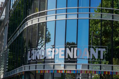 Perpignan, occianie, Fransa - 09 05 2021: Bağımsız Perpignan Fransız gazetesi merkezi Güney Bölgesel Gazetesi