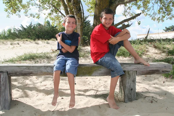 Gelukkige familie op vakantie — Stockfoto