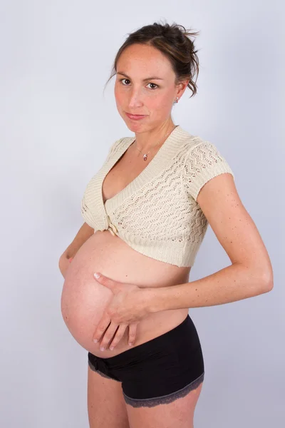 Então mulher grávida — Fotografia de Stock