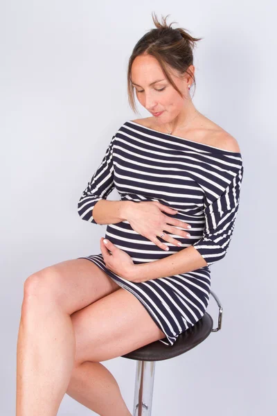 Então mulher grávida — Fotografia de Stock