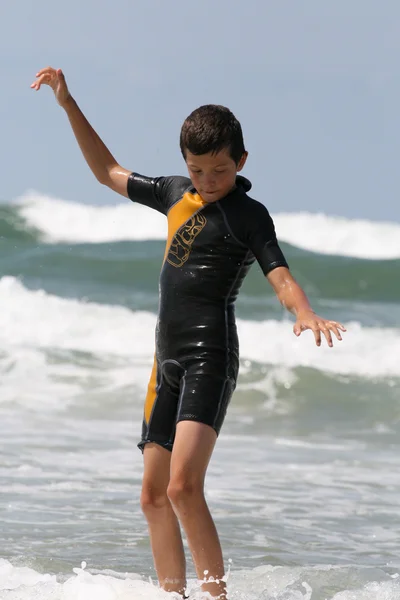 Surf na praia — Fotografia de Stock