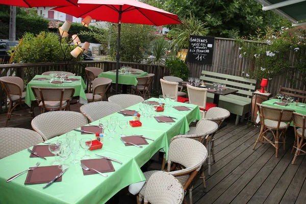 Red and green restaurant terrace