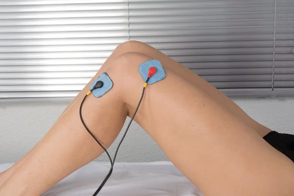 Electrostimulation du corps féminin — Photo