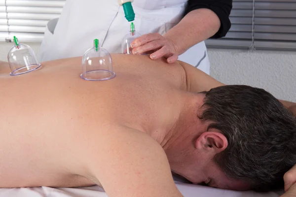 Massage in een spa — Stockfoto