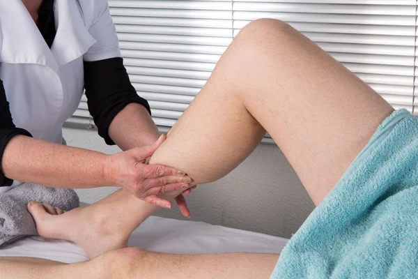 Man in Spa massage salon, relaxing — Stock Photo, Image