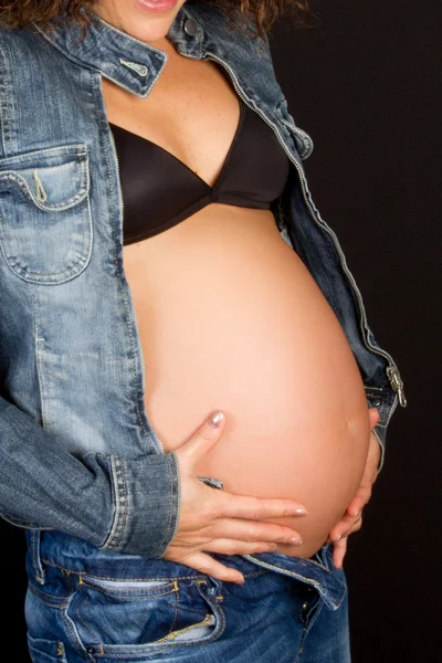 Una donna incinta. — Foto Stock