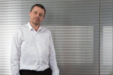 iş yerinde iş adamı