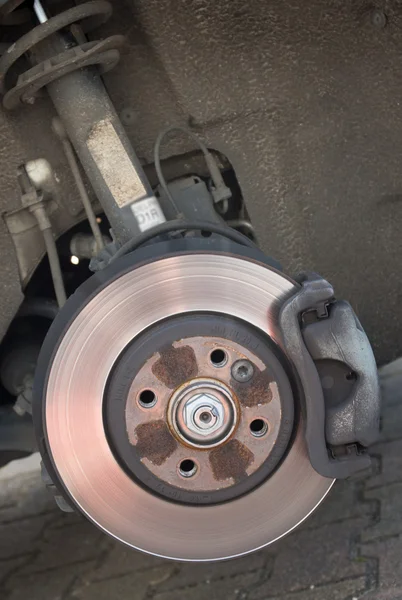 The Brake disk and detail of the wheel assembly — Stock Photo, Image
