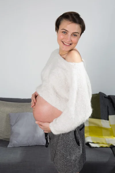 Trevlig ung kvinna gravid — Stockfoto