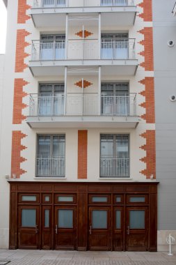 Denize sıfır binada