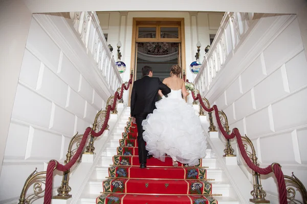 Casamento casal na praia — Fotografia de Stock