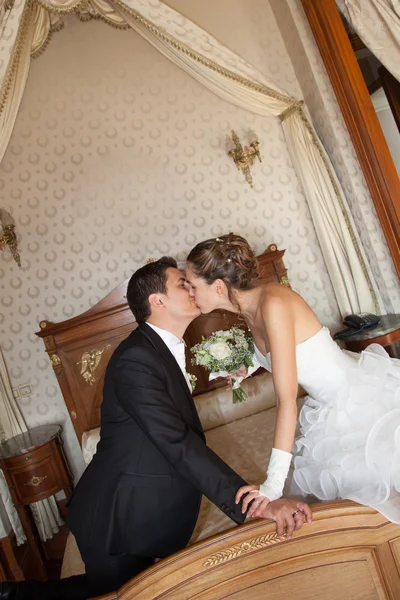 Romaanse huwelijksnacht — Stockfoto