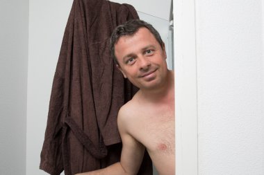 Bir bathromm adam