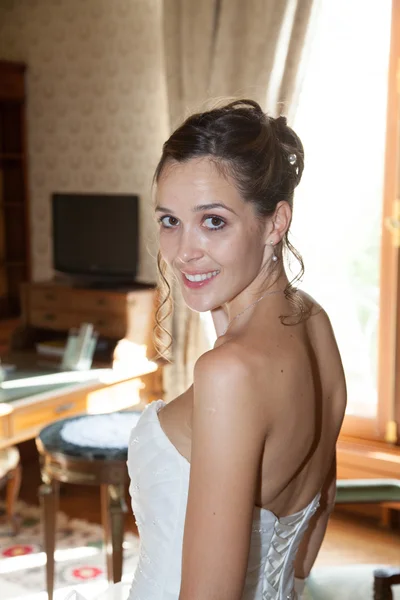 Woman in her wedding day — Stock Photo, Image