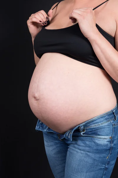 Schöner Und Schöner Bauch Einer Schwangeren Frau — Stockfoto