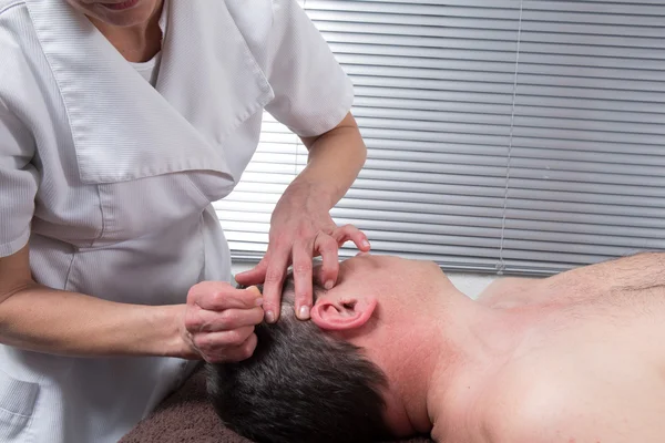 Shiatsu massage — Stock Photo, Image