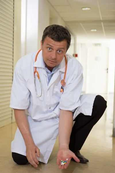 Handsome male doctor — Stock Photo, Image