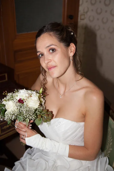 Young bride — Stock Photo, Image