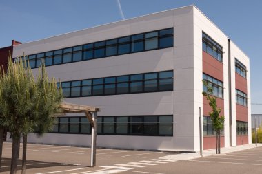 Güzel ofis binası