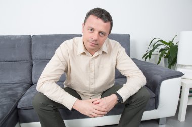 mutlu bir adam portresi