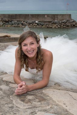 Seksi Gelin yere okyanusun karşı yalan