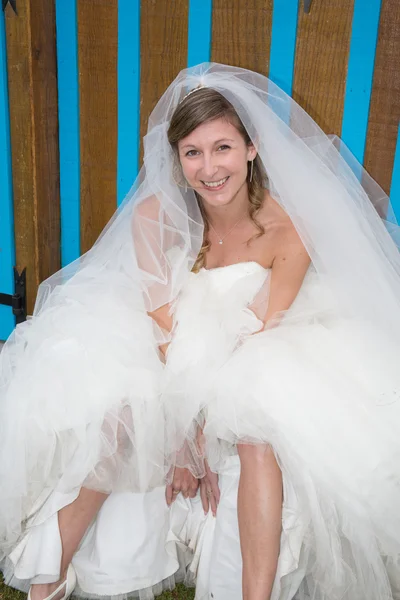 美しい、美しい金髪の花嫁 — ストック写真