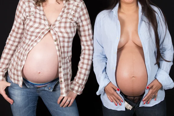 Glücklich und schwanger — Stockfoto
