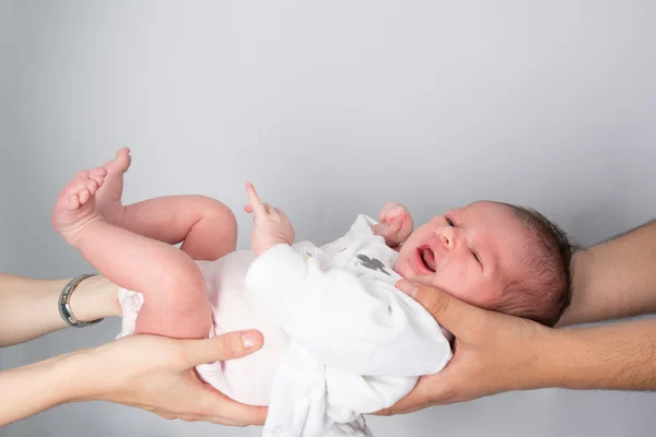 Recém-nascido caucasiano bebê — Fotografia de Stock