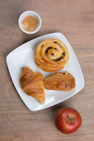 A  Sunny and tasty morning breakfast — Stock Photo, Image