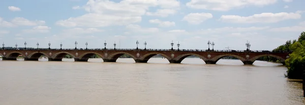 有名な橋ポン ド ピエール — ストック写真