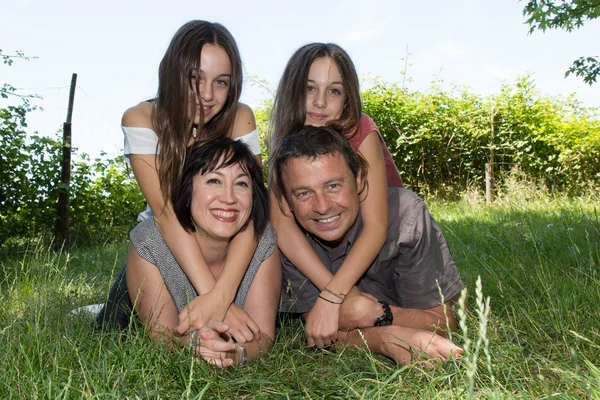 Gelukkige familie — Stockfoto