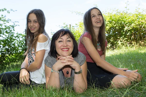 Familia feliz — Foto de Stock