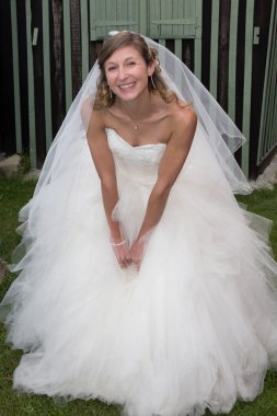 Damat ve gelin ve ayıklayacaktır gün