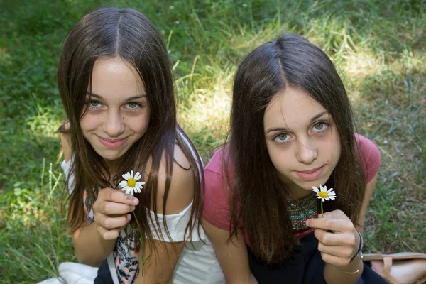 Adolescent jeune fille dans hollyday — Photo