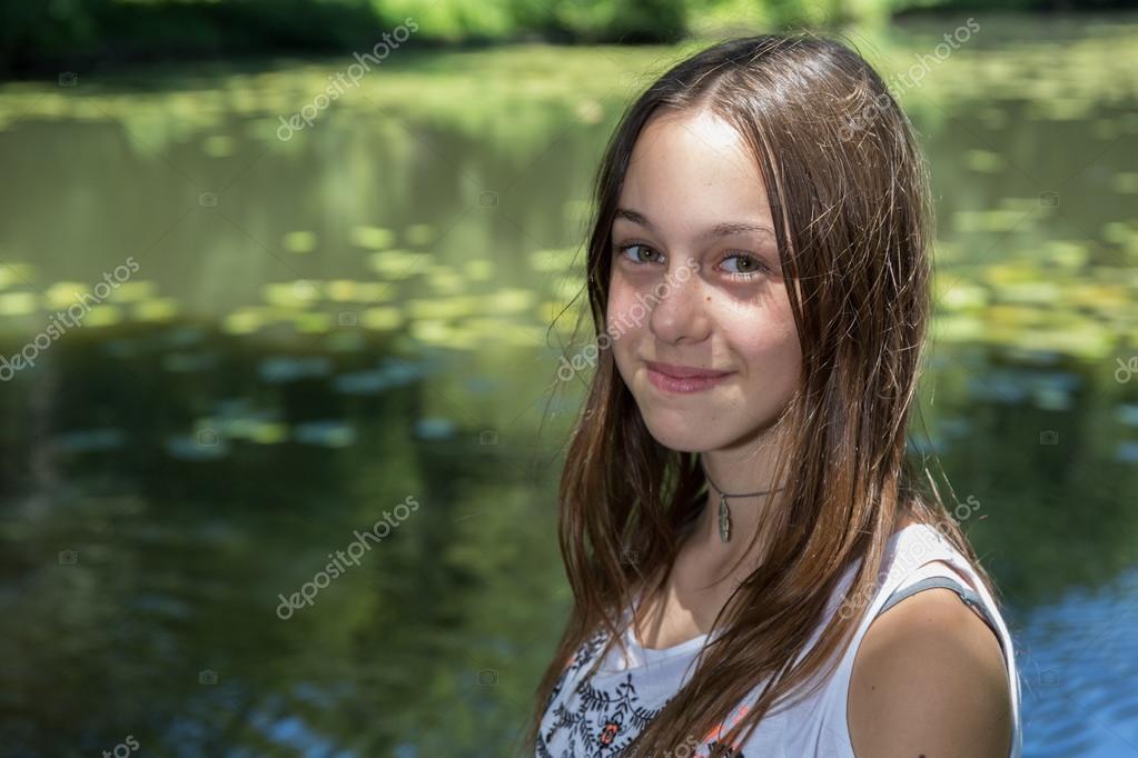 chica joven guapa