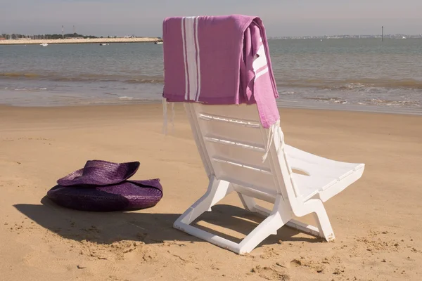 Serenidade, calma e zen na praia no espaço de cópia de verão — Fotografia de Stock