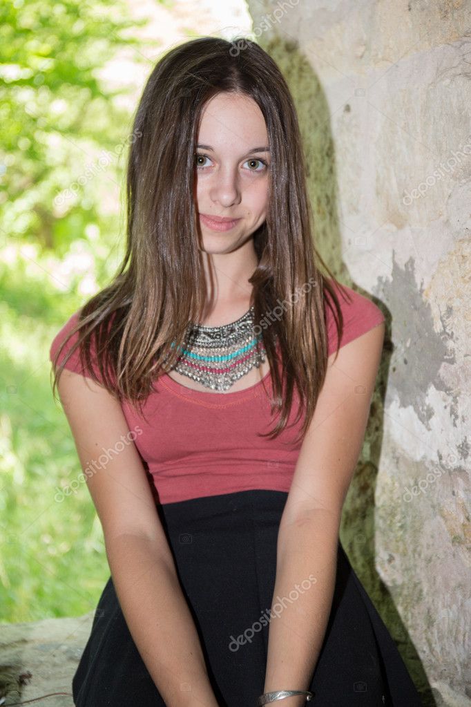 Jeune fille de 12 ans images libres de droit, photos de Jeune fille de 12  ans