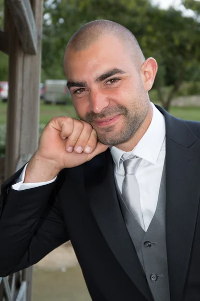Handsome groom — Stock Photo, Image