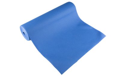 Beyaz zemin üzerinde sentetik kumaş veya kağıt rulo mavi malzeme deniz masa örtüsü