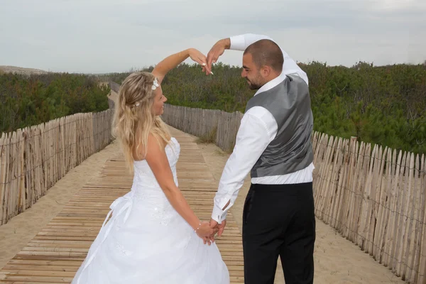 Hochzeitstag für ein junges Paar — Stockfoto