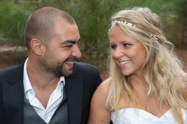 Día de la boda para una pareja joven — Foto de Stock