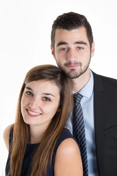 Retrato de casal feliz isolado no fundo branco. Homem e mulher atraentes sendo brincalhão. — Fotografia de Stock