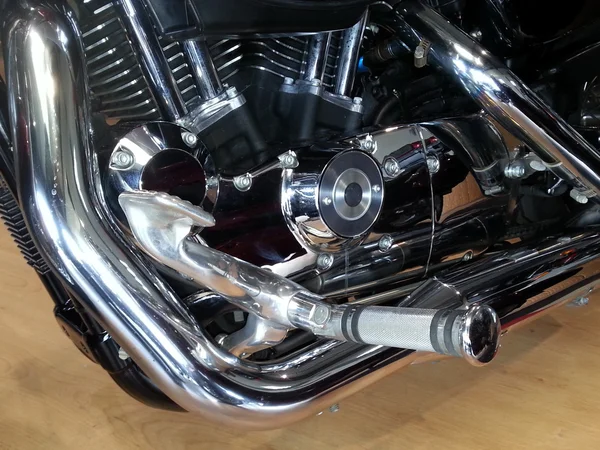 Motor Chrome en una motocicleta personalizada de cerca . —  Fotos de Stock