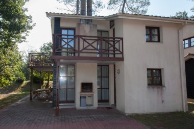 Güzel bir modern ev dış görünümü 
