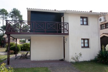 Güzel bir modern ev dış görünümü 