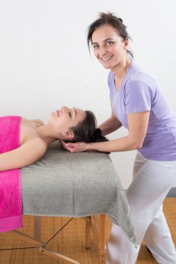 boyun ath Sağlık Merkezi yordamda osteopati germe
