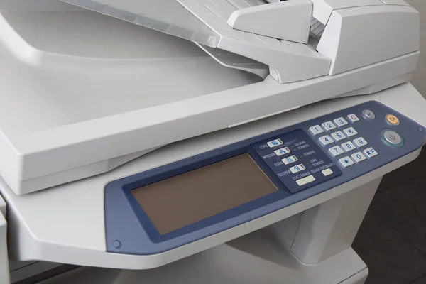 Nahaufnahme funktionierendes Druckerscanner-Kopiergerät — Stockfoto