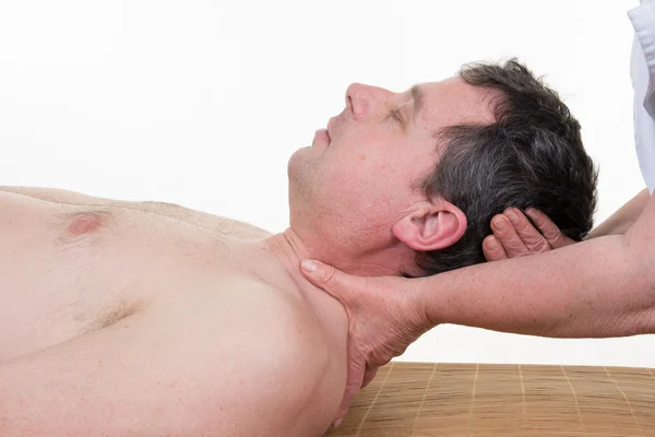 Процедура растяжения остеопатии шеи — стоковое фото