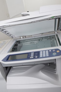 Sayısal tuş takımı ile ofis Fotokopi makinesi önden görünümü 